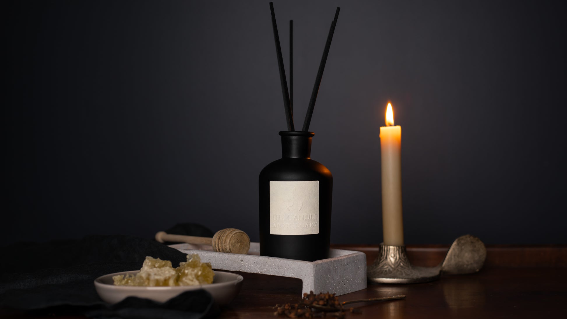 tobacco & clove diffuser